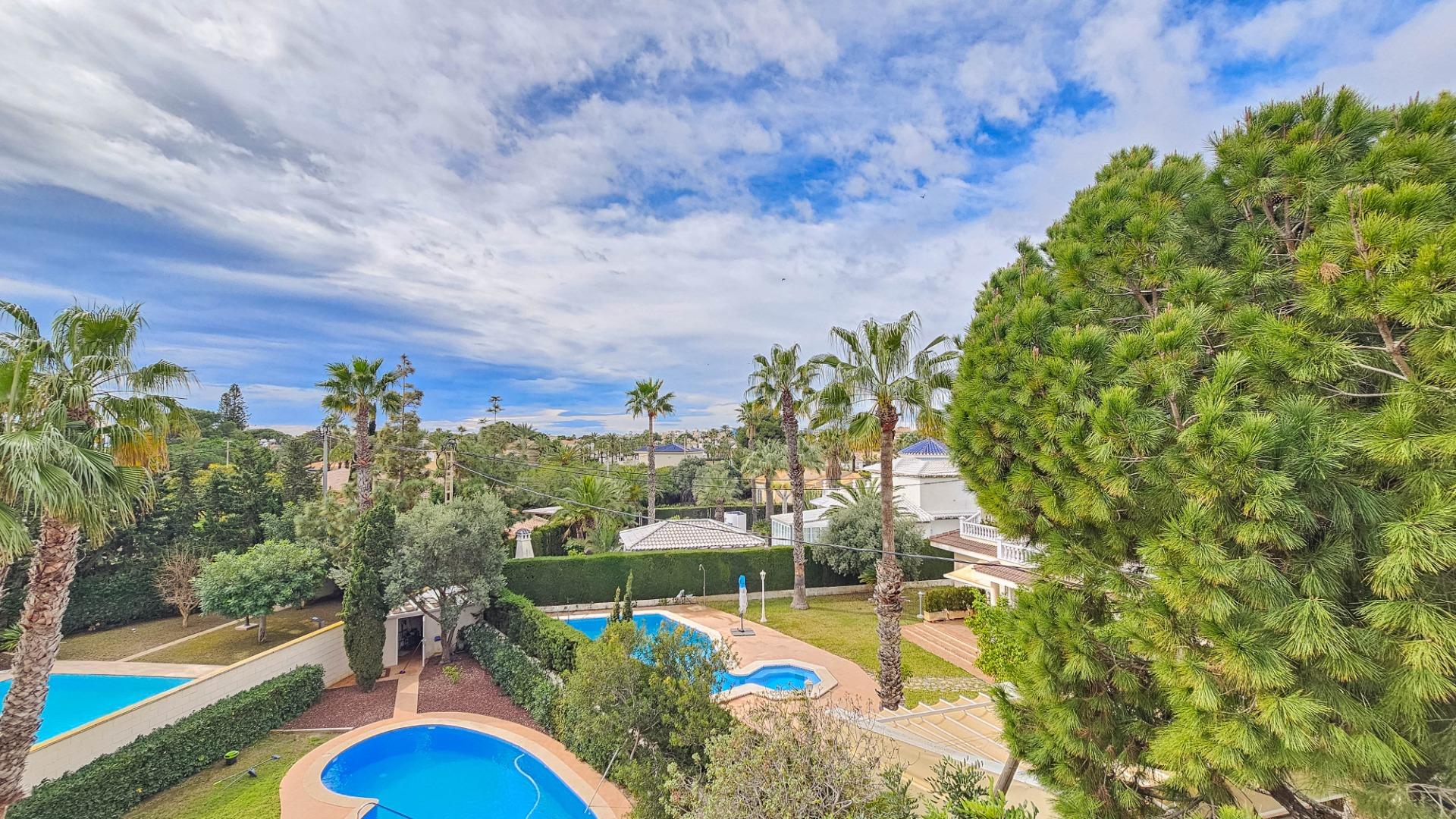 Terrace in villa for sale in Cabo Roig
