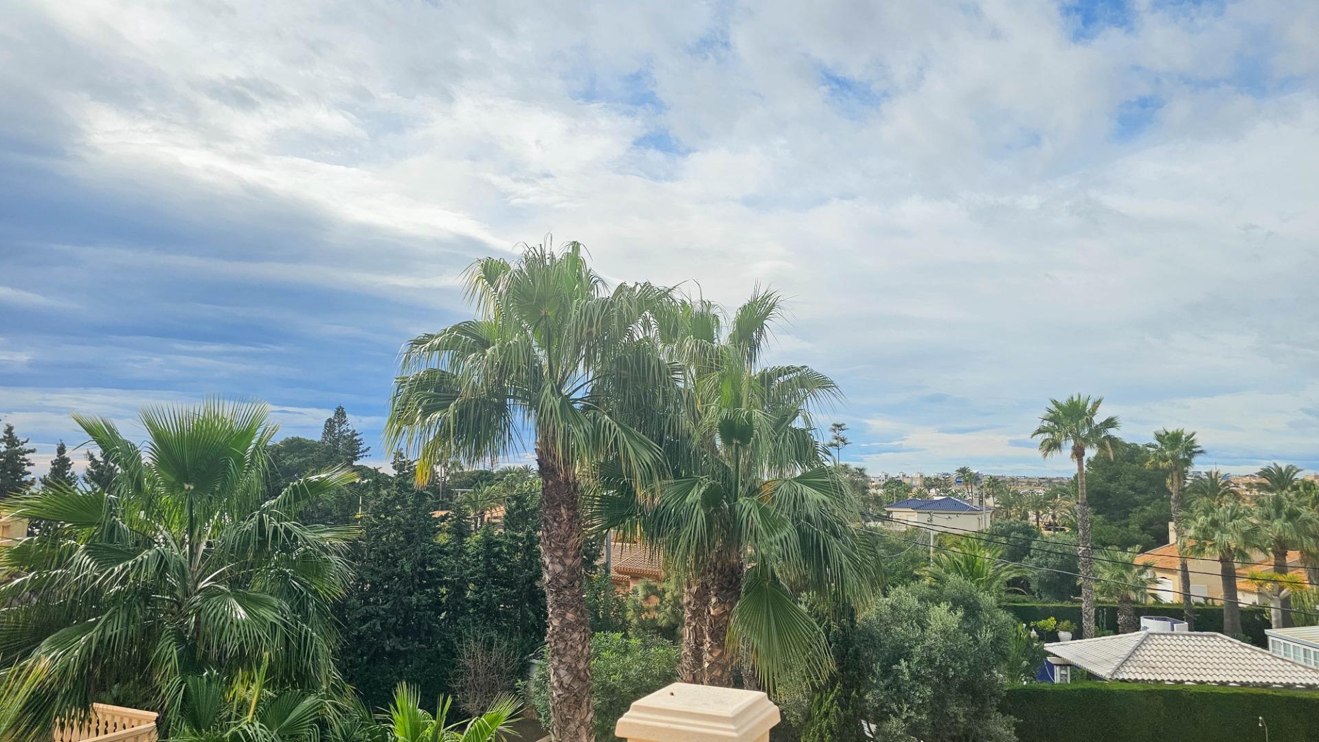 Bathroom in villa for sale in Cabo Roig