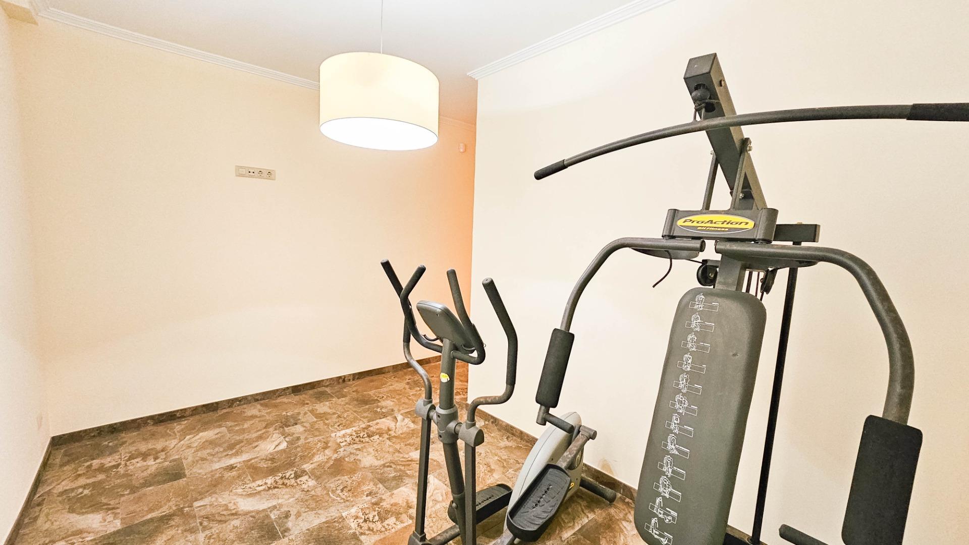 Dining area in villa for sale in Cabo Roig