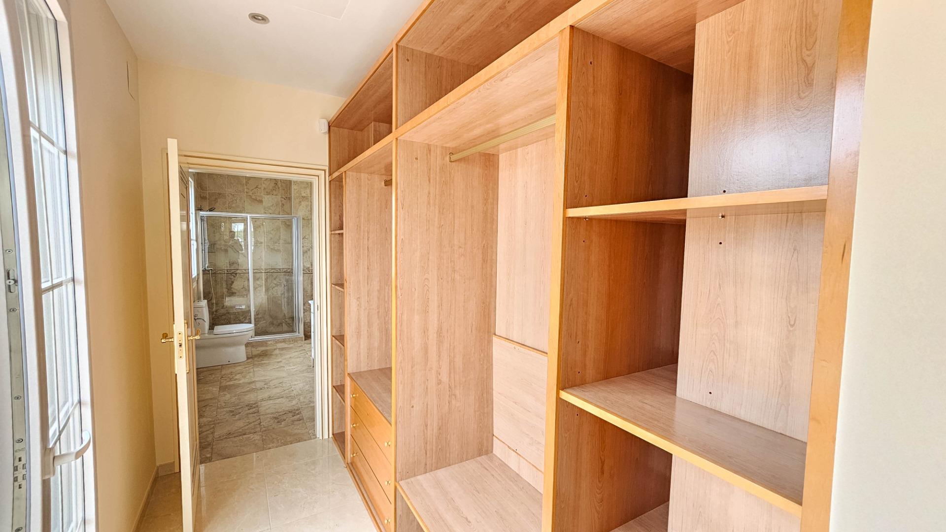 Dining area in villa for sale in Cabo Roig