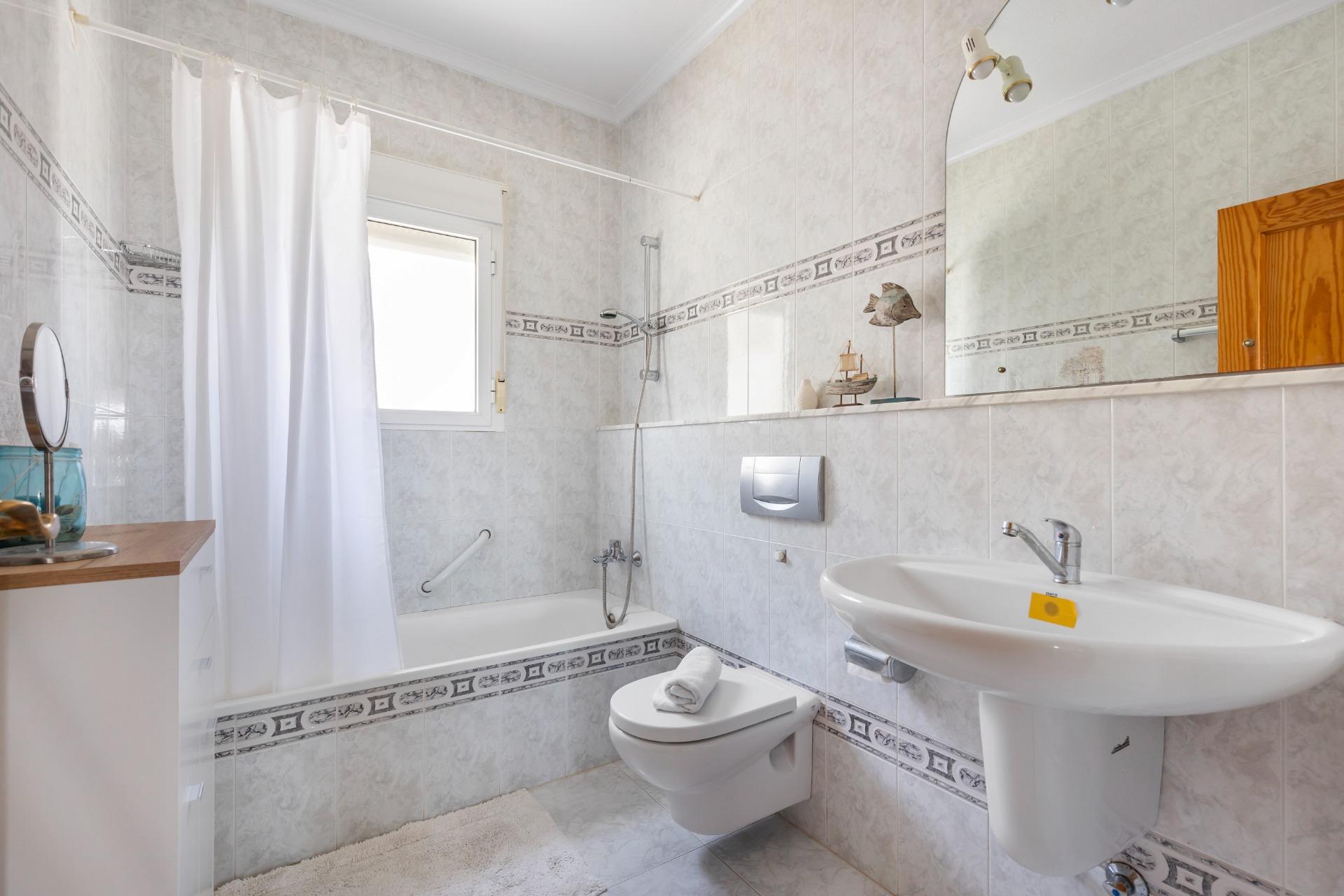 Garden in villa for sale in San Fulgencio