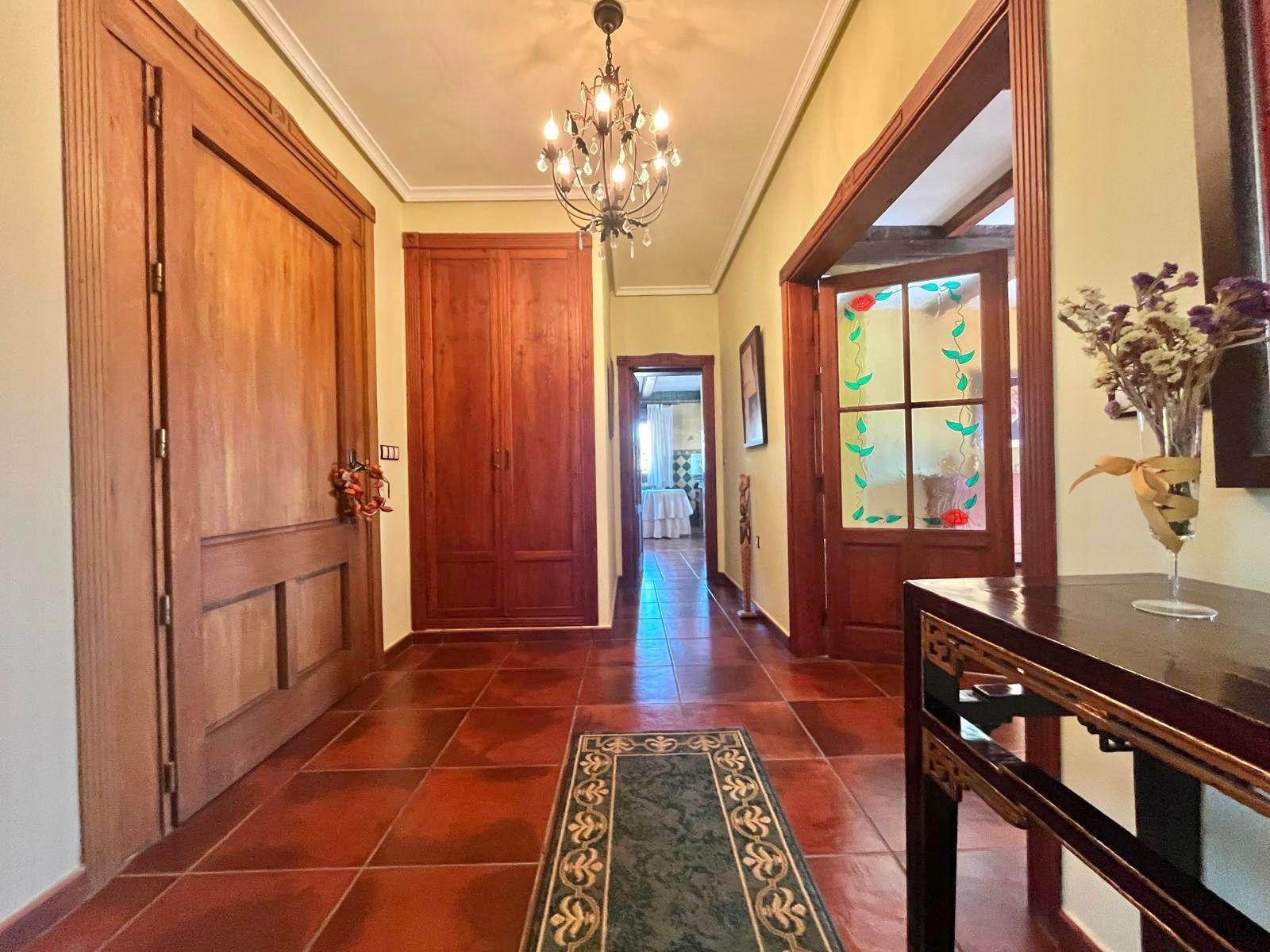 Dining area in villa for sale in Rojales
