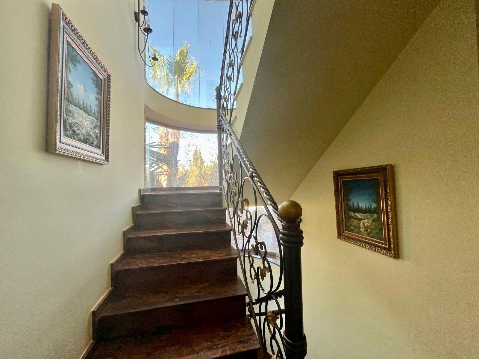 Bedroom in villa for sale in Rojales