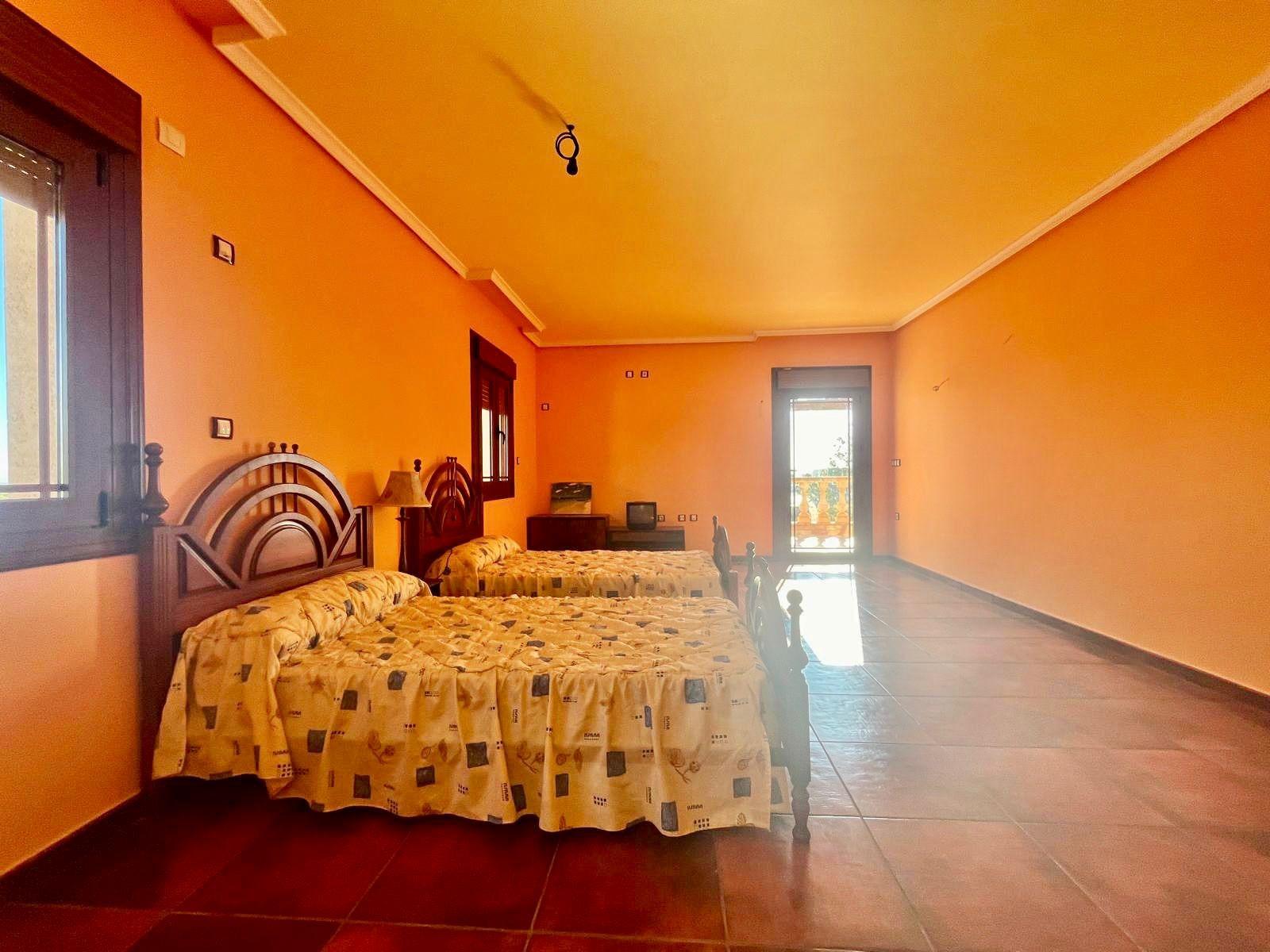 Garden in villa for sale in Rojales