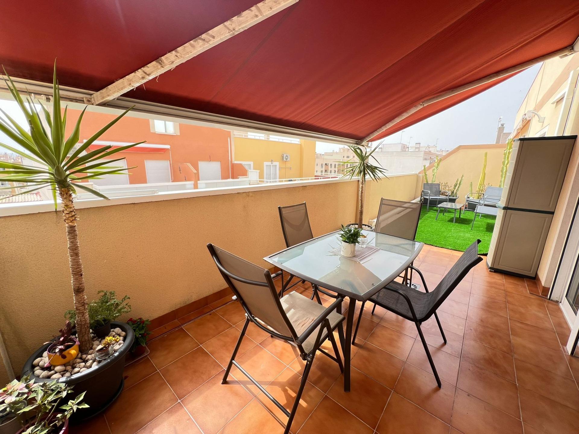 *Luxury Penthouse in the Heart of the City with High Profitability and Panoramic Views* This spectac