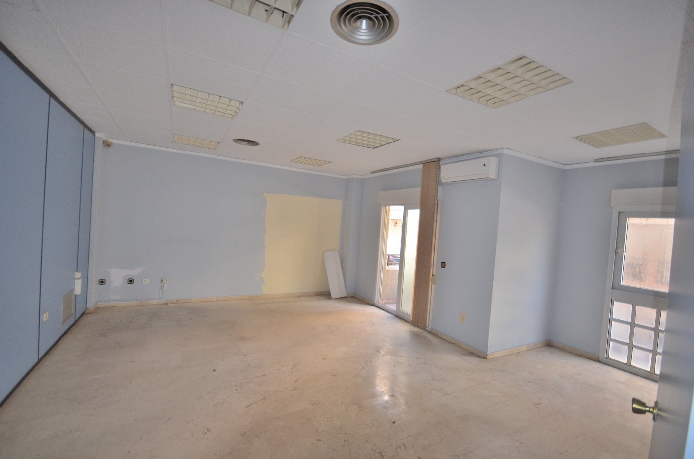 Pool area in apartment for sale in Torrevieja