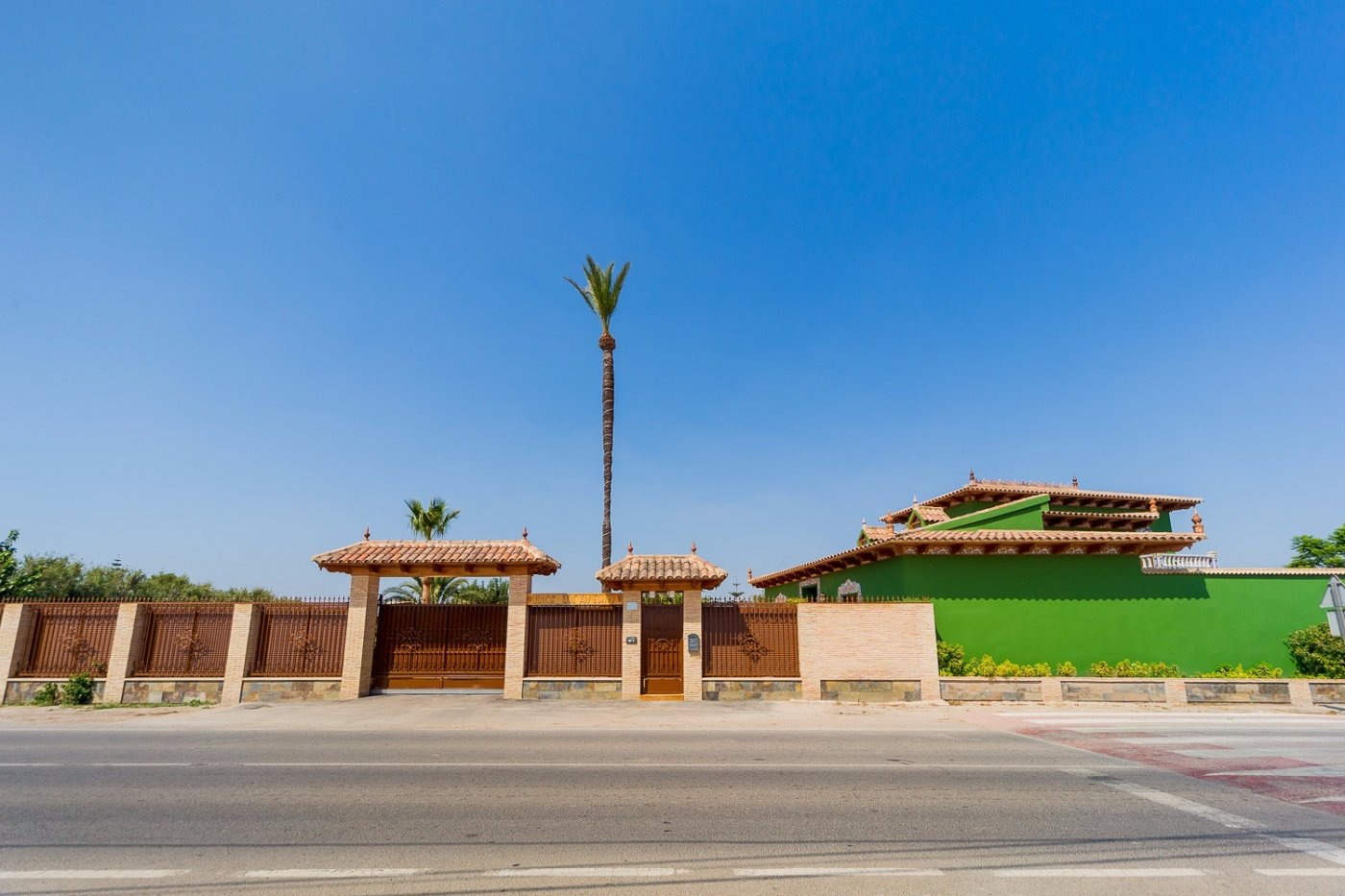 Dining area in finca for sale in Almoradi