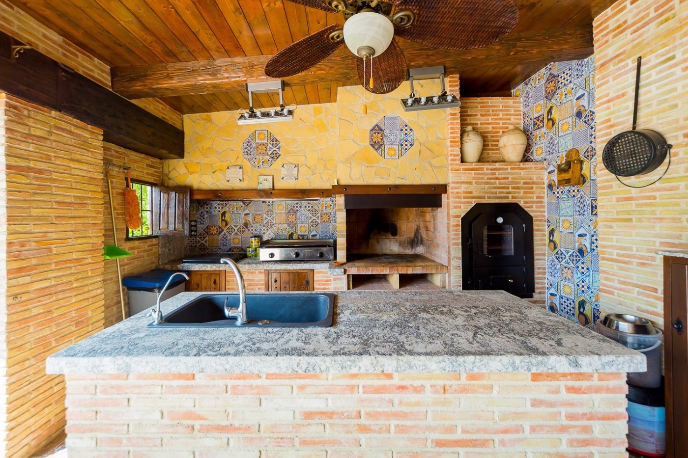 Dining area in finca for sale in Almoradi