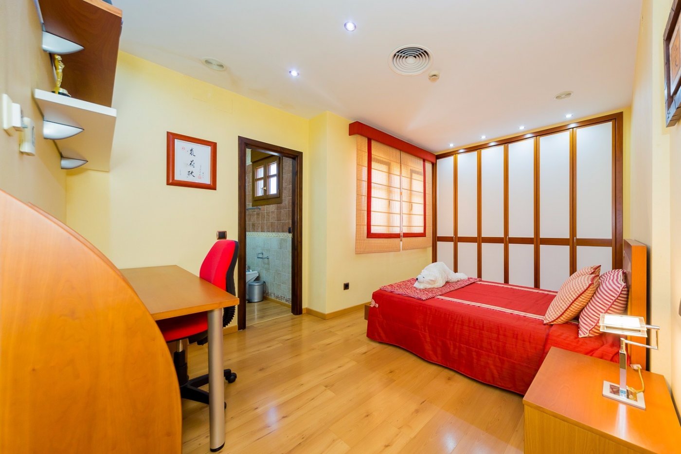 Kitchen in commercial for sale in Torrevieja