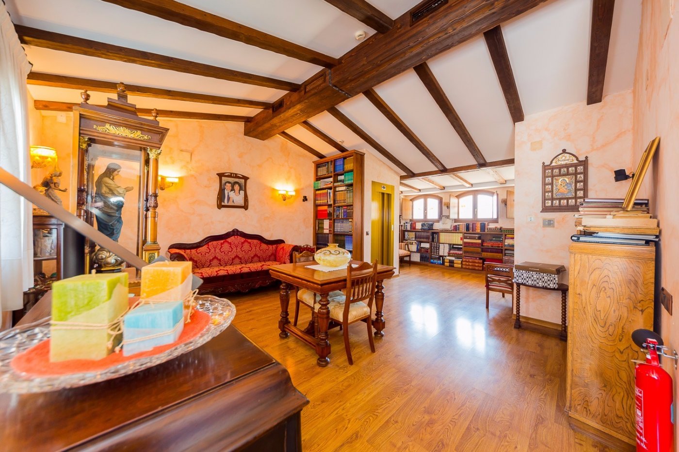Dining area in commercial for sale in Torrevieja