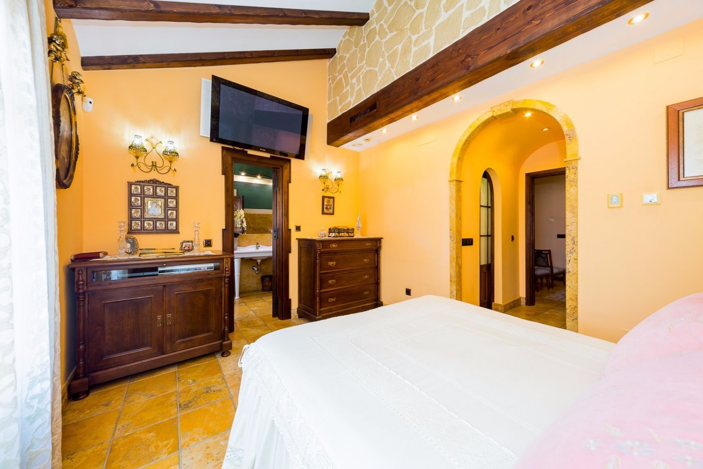 Garden in commercial for sale in Torrevieja