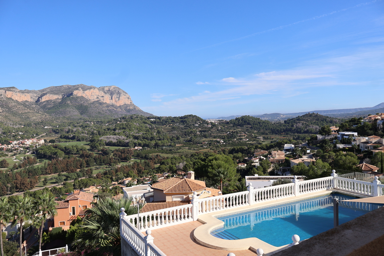 180 degrees panoramic sea and golf and mountain view villa