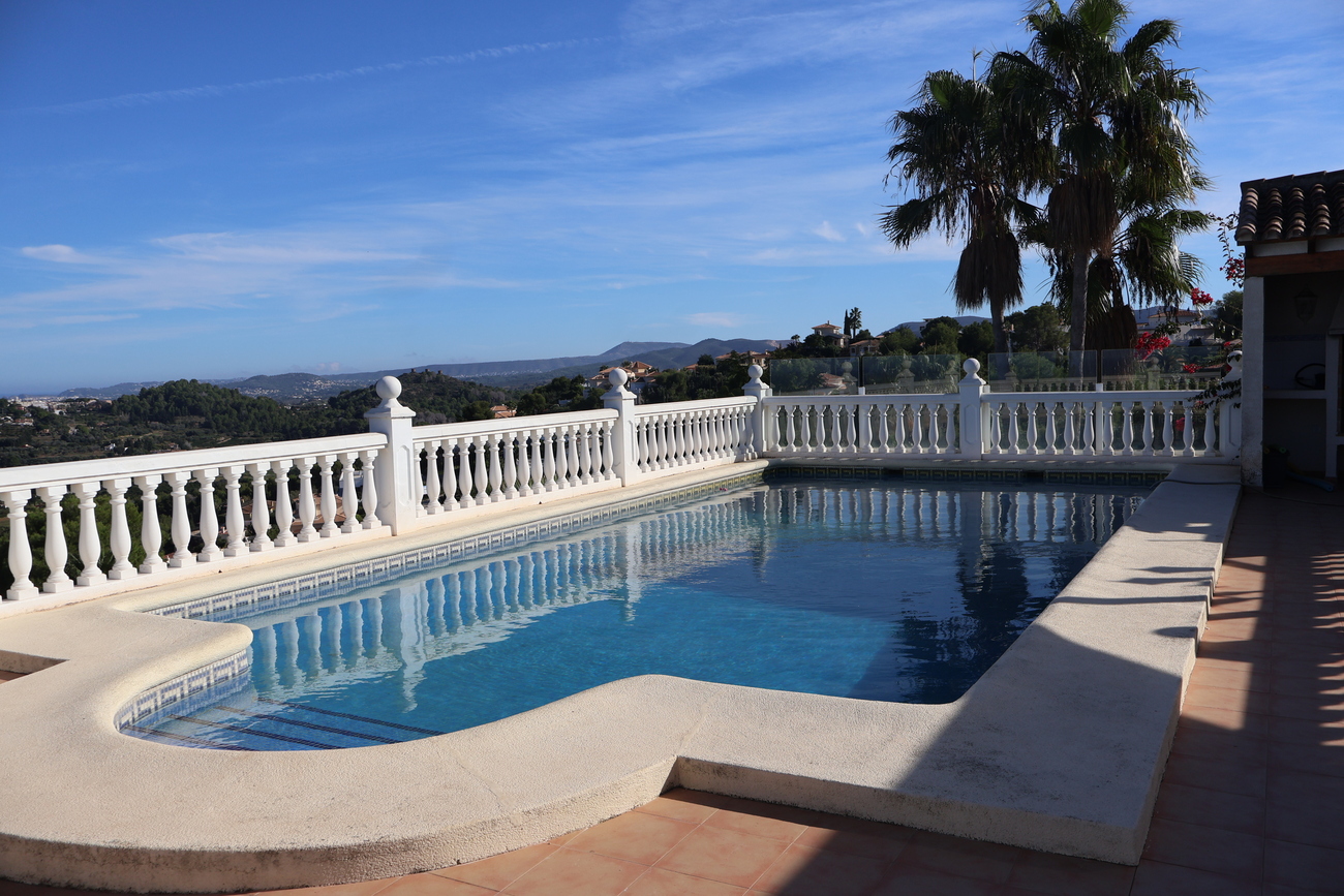 Master bedroom in villa for sale in La Sella Golf