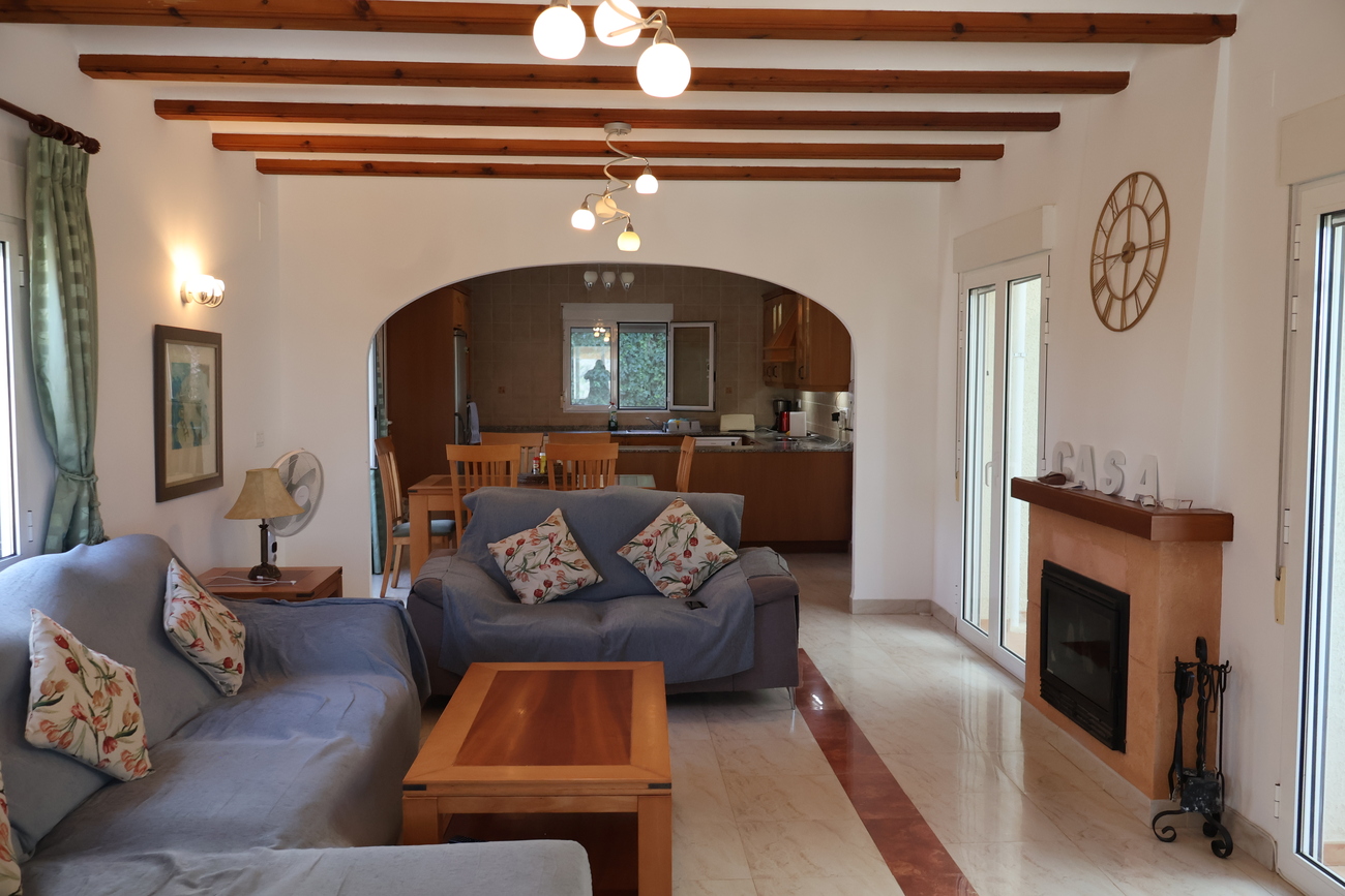 Dining area in villa for sale in La Sella Golf
