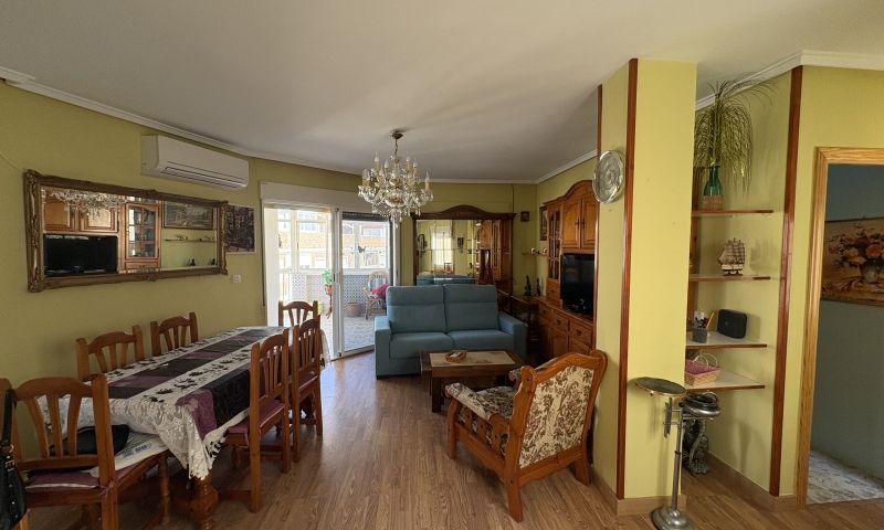 Dining area in apartment for sale in Torrevieja
