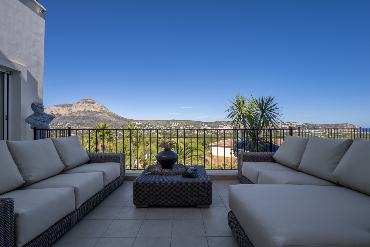 Terrace in villa for sale in javea