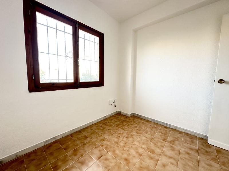 Master bedroom in terraced for sale in Torrevieja
