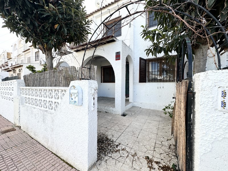 Dining area in terraced for sale in Torrevieja