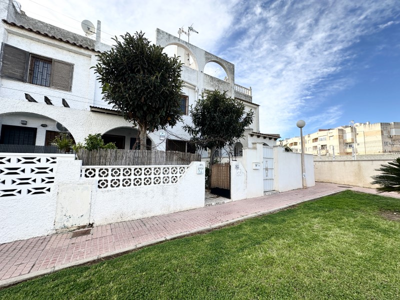Bedroom in terraced for sale in Torrevieja
