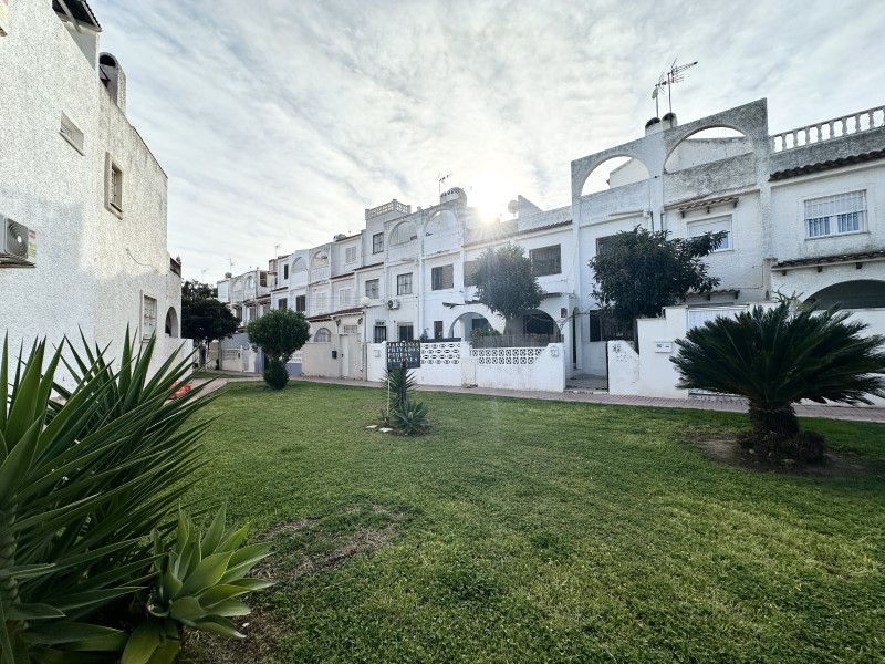 Exterior view in terraced for sale in Torrevieja