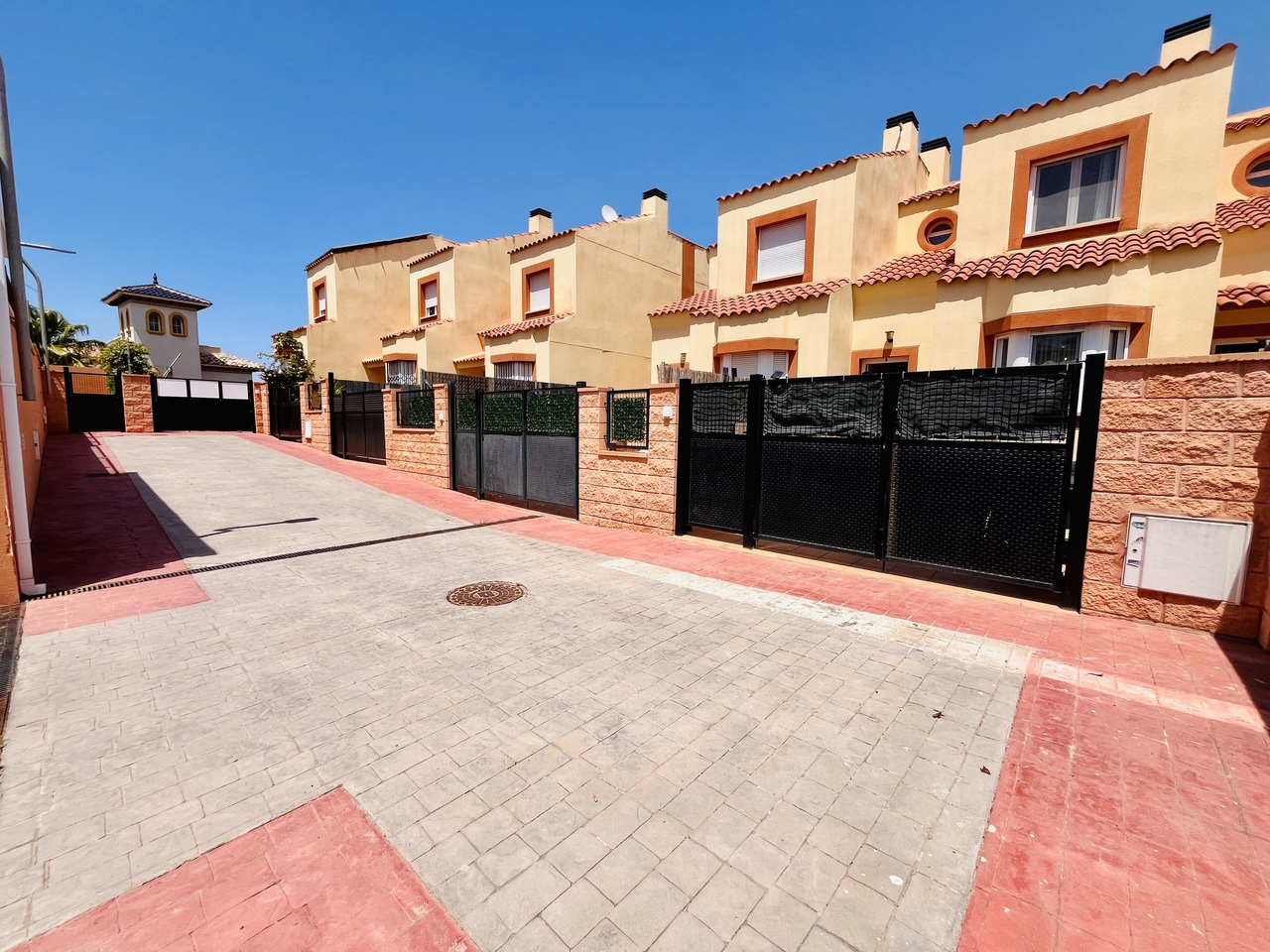 Master bedroom in terraced for sale in Cabo Roig