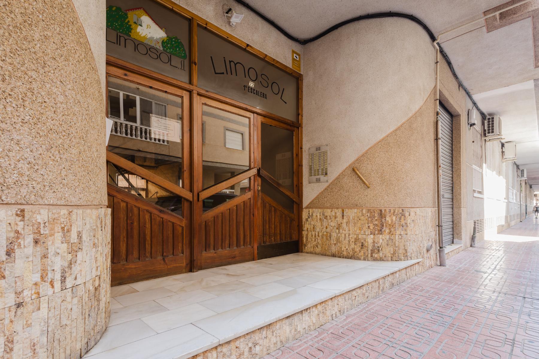 Dining area in apartment for sale in Torrevieja