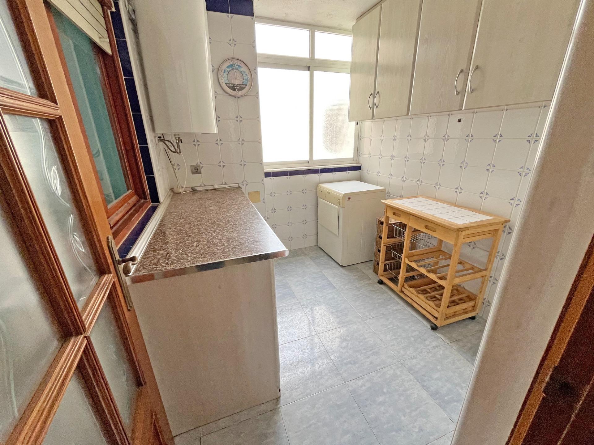 Master bedroom in apartment for sale in Formentera del Segura