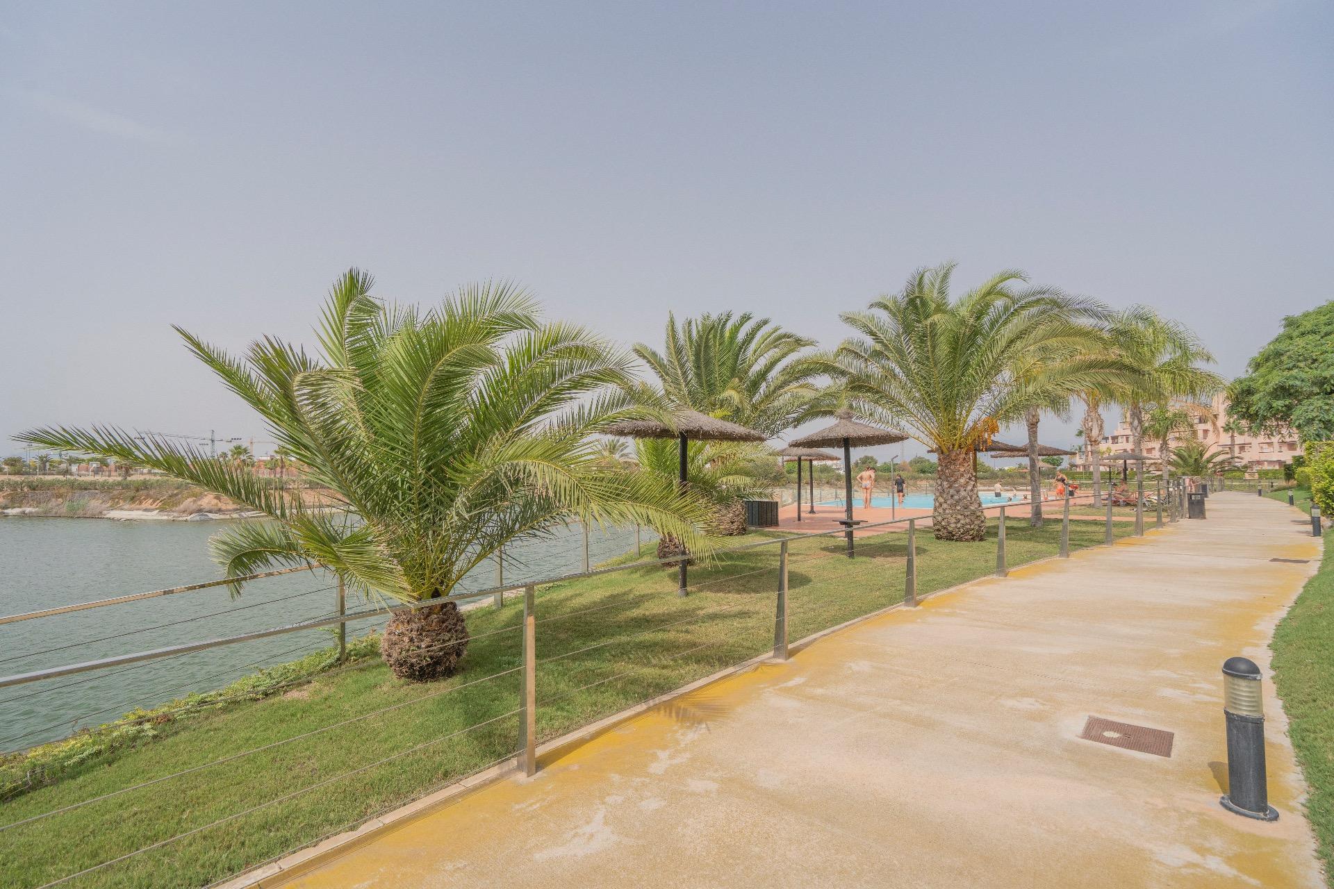 Garden in apartment for sale in Alhama De Murcia
