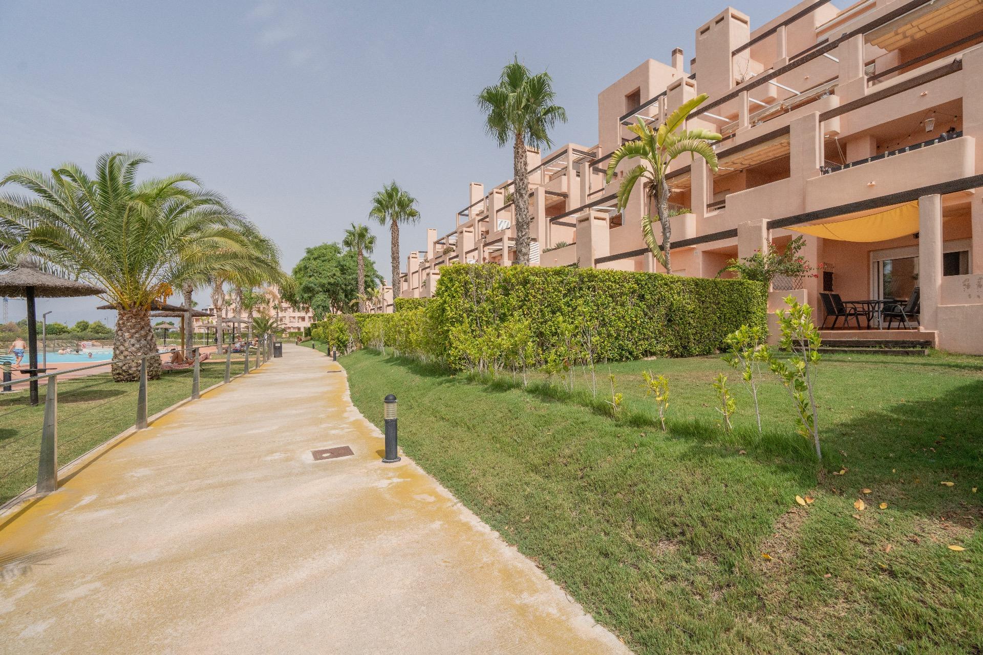 Bedroom in apartment for sale in Alhama De Murcia
