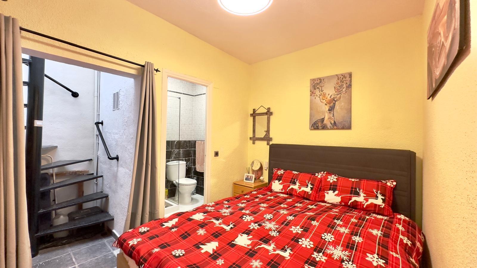 Master bedroom in terraced for sale in Torrevieja