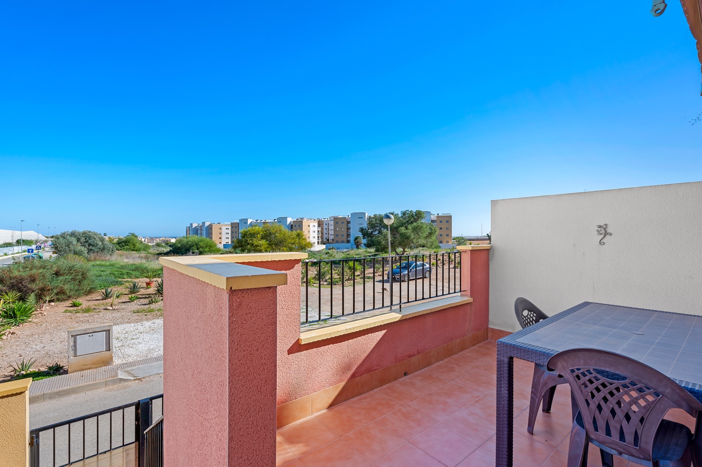 Kitchen in villa for sale in Orihuela Costa