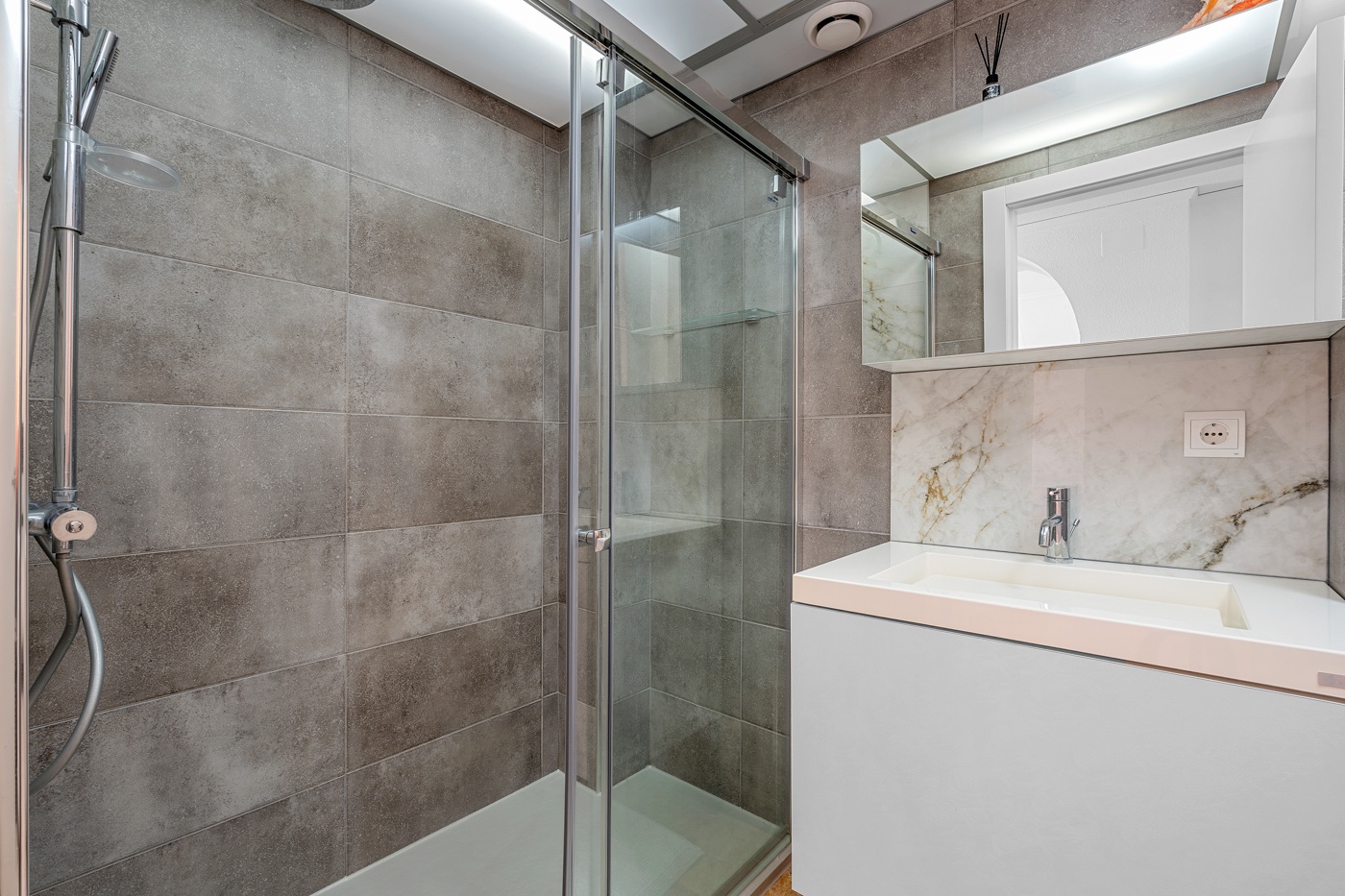 Bathroom in apartment for sale in Altea