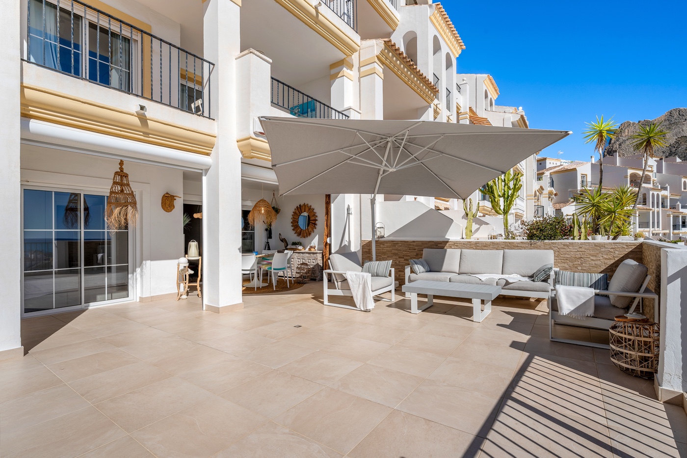 Pool area in apartment for sale in Altea
