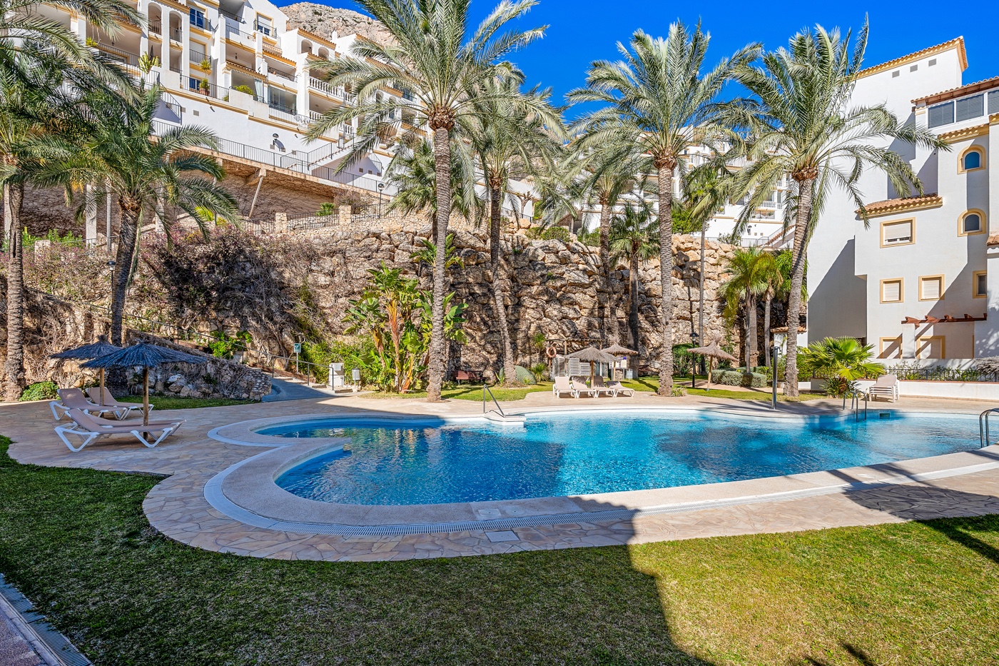 Terrace in apartment for sale in Altea