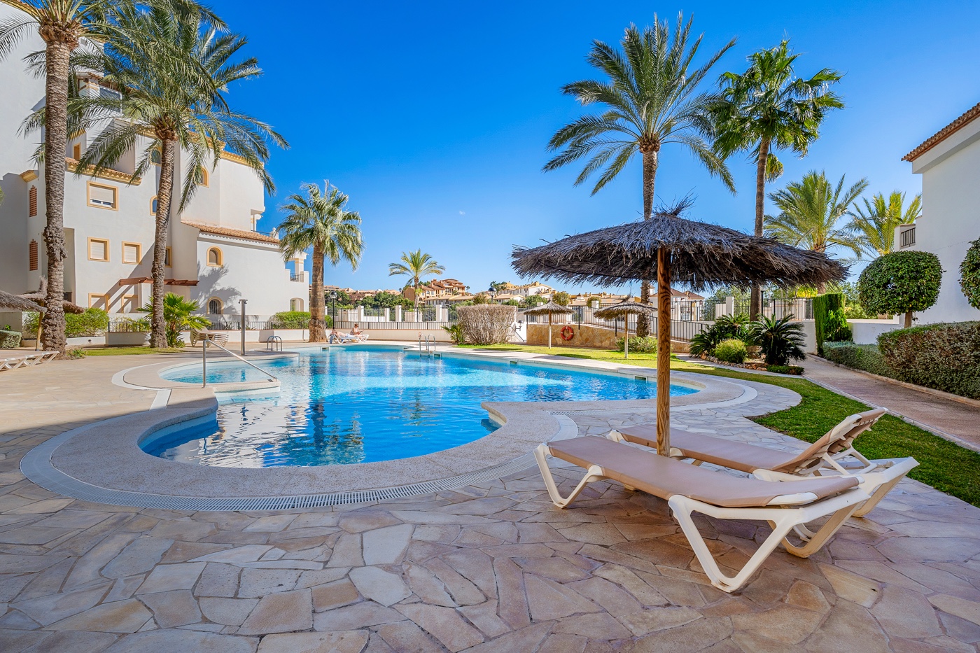 Pool area in apartment for sale in Altea