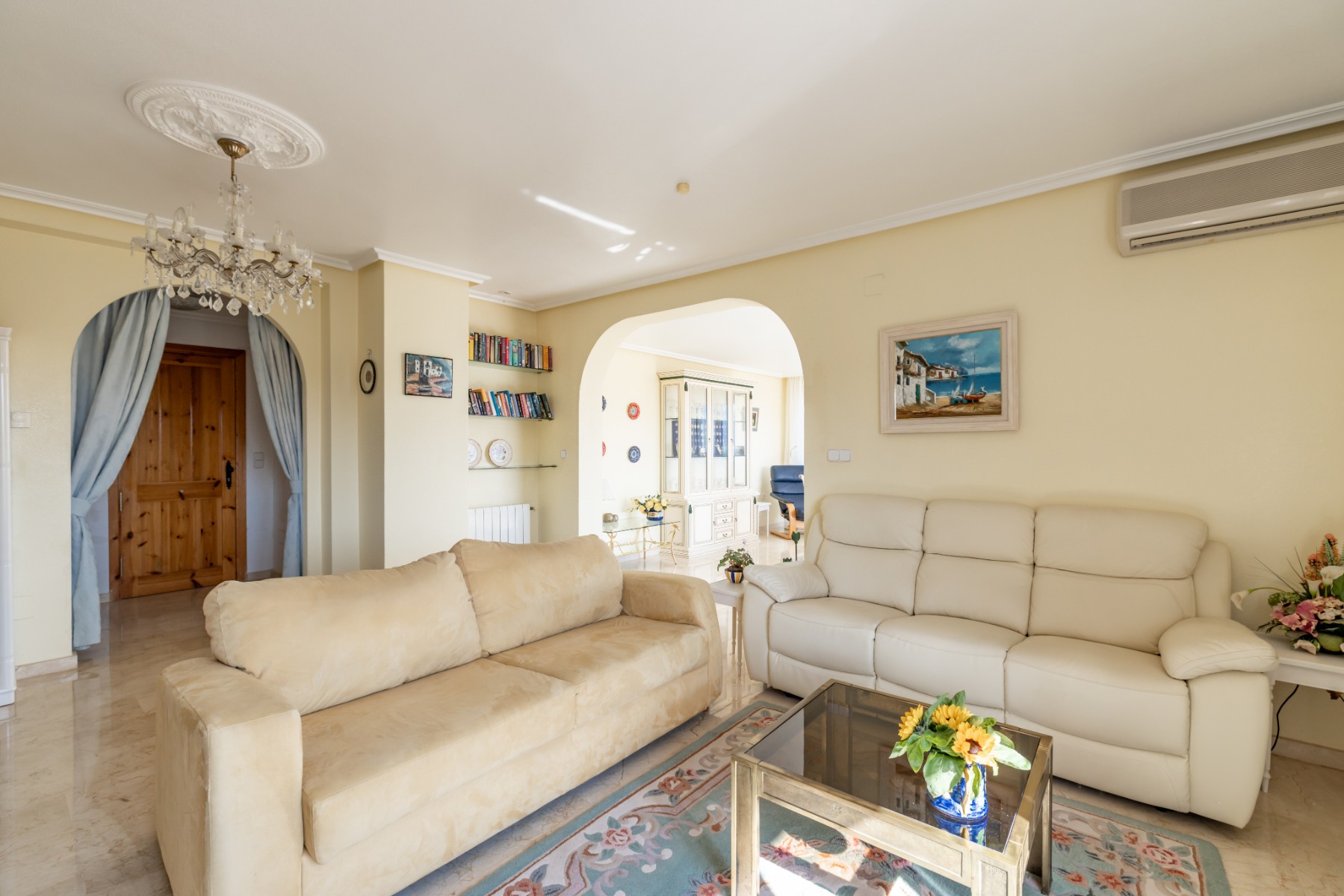 Living room in apartment for sale in Orihuela Costa