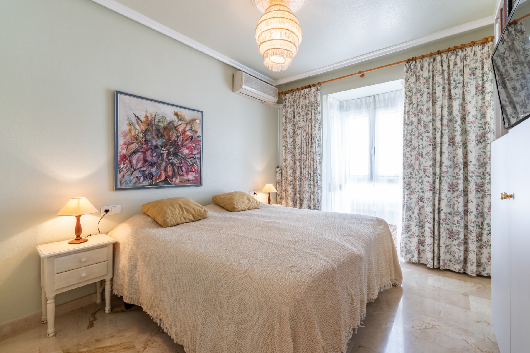 Dining area in apartment for sale in Orihuela Costa