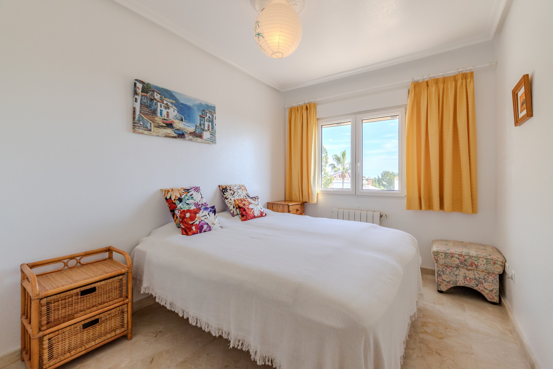 Bedroom in apartment for sale in Orihuela Costa