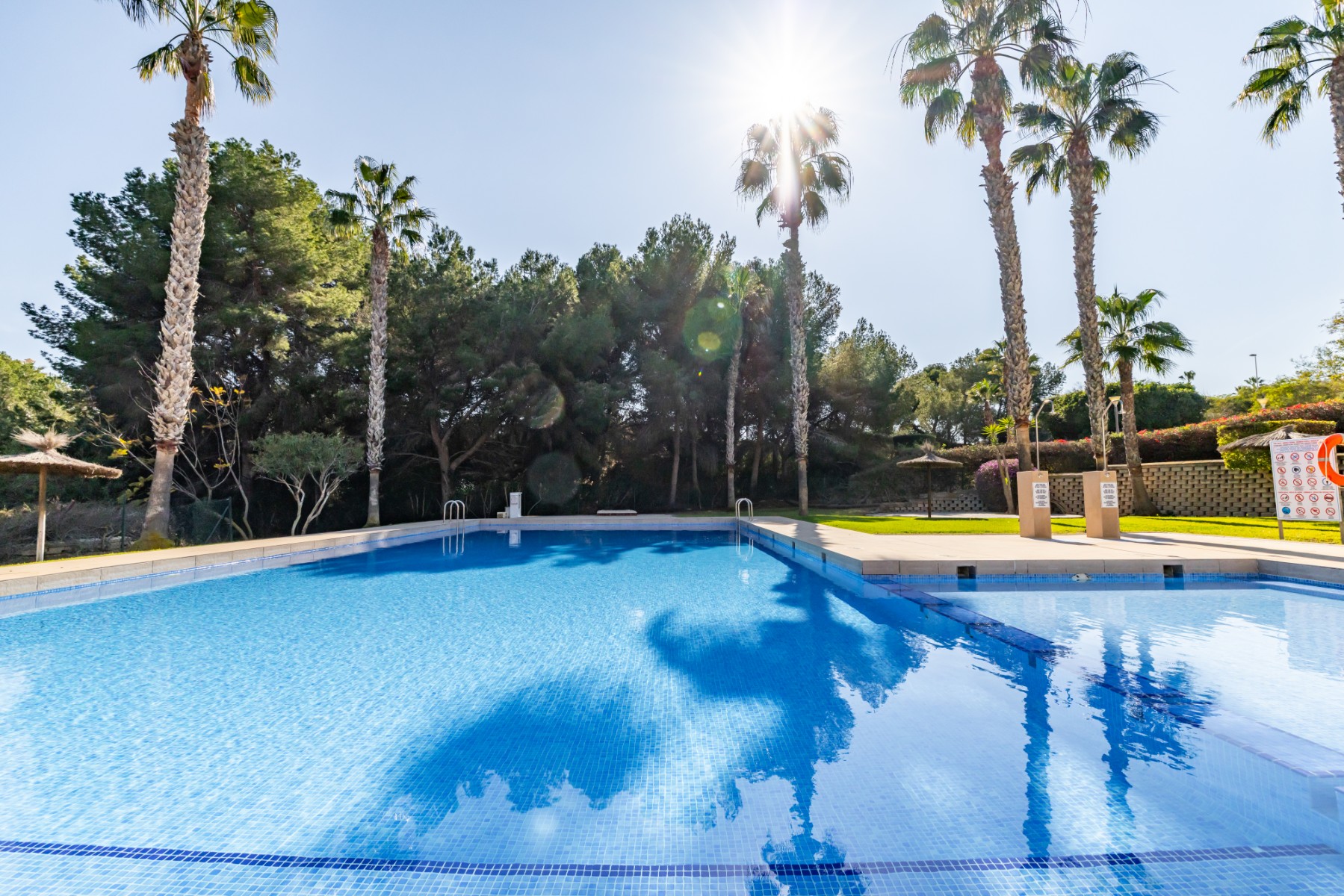 Kitchen in apartment for sale in Orihuela Costa