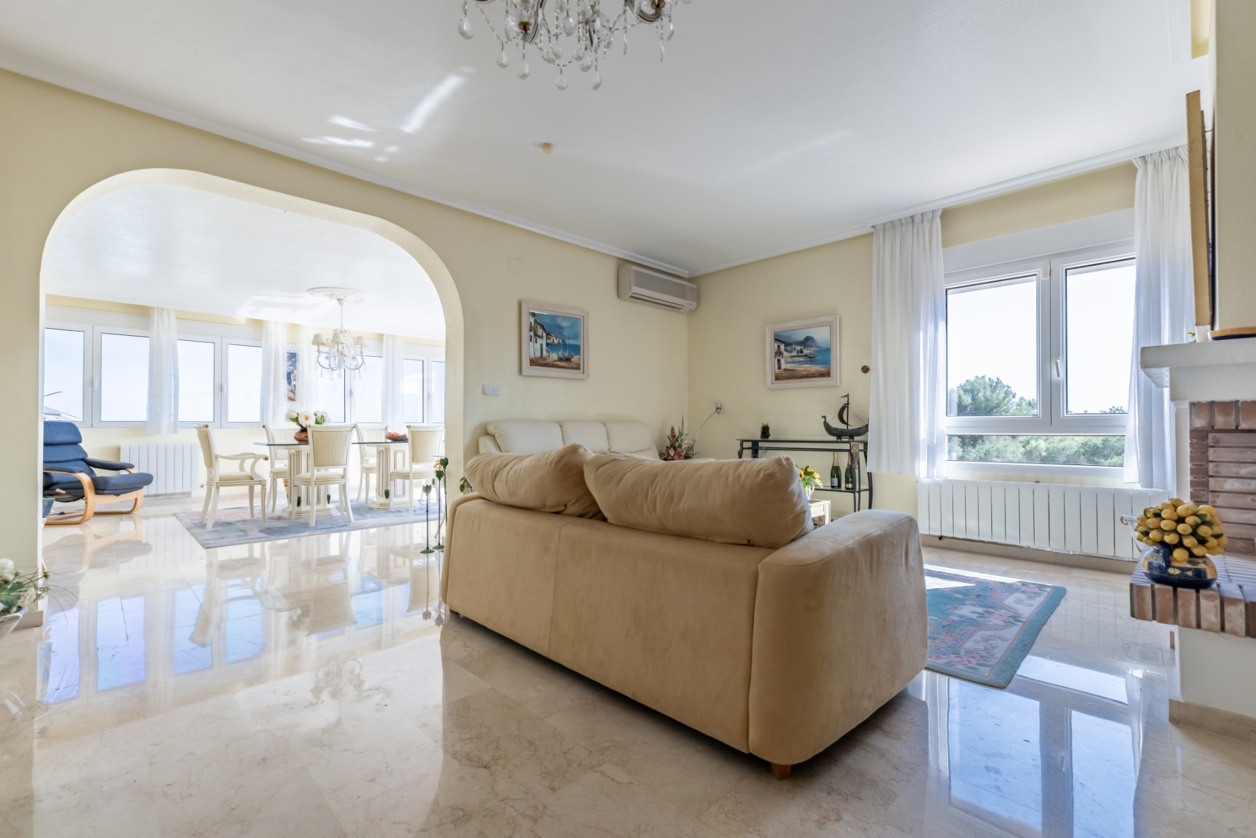 Dining area in apartment for sale in Orihuela Costa