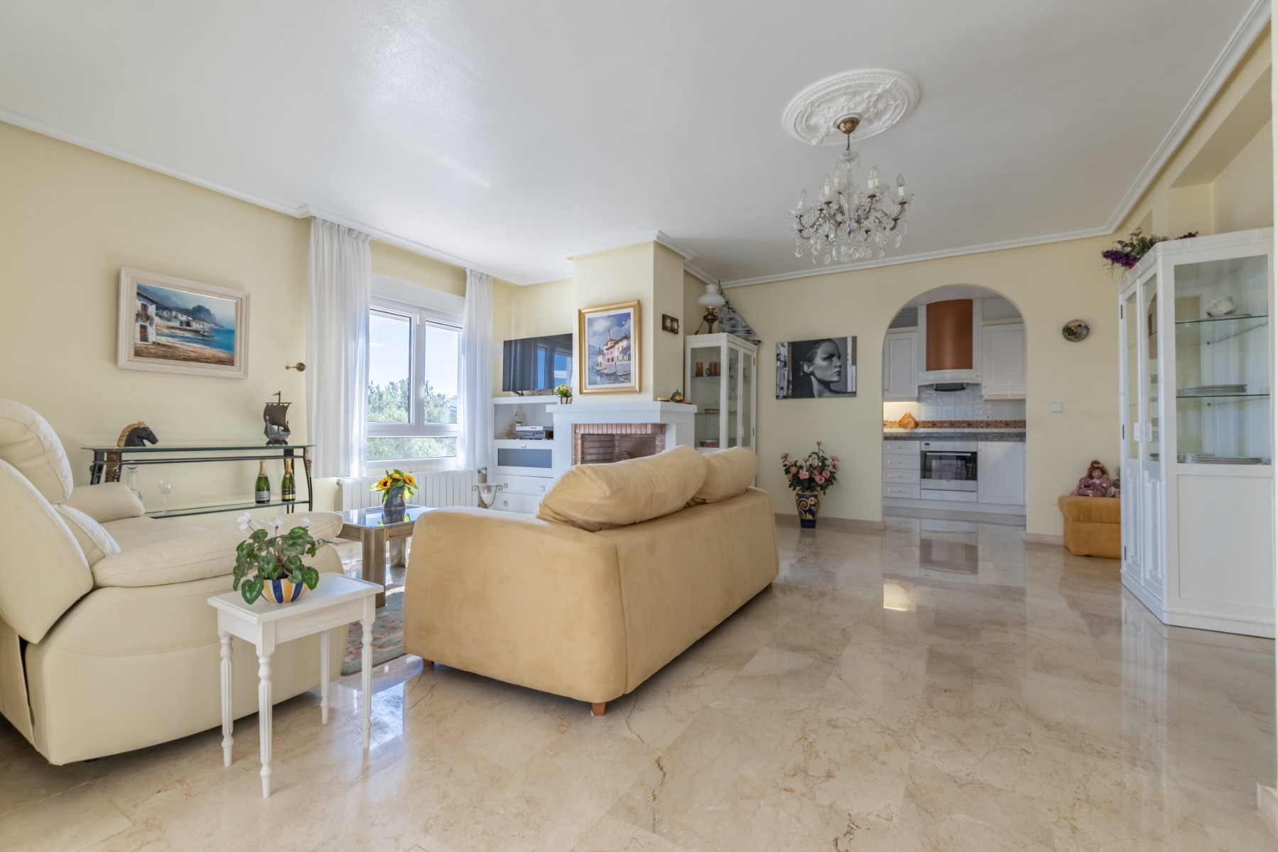 Bedroom in apartment for sale in Orihuela Costa