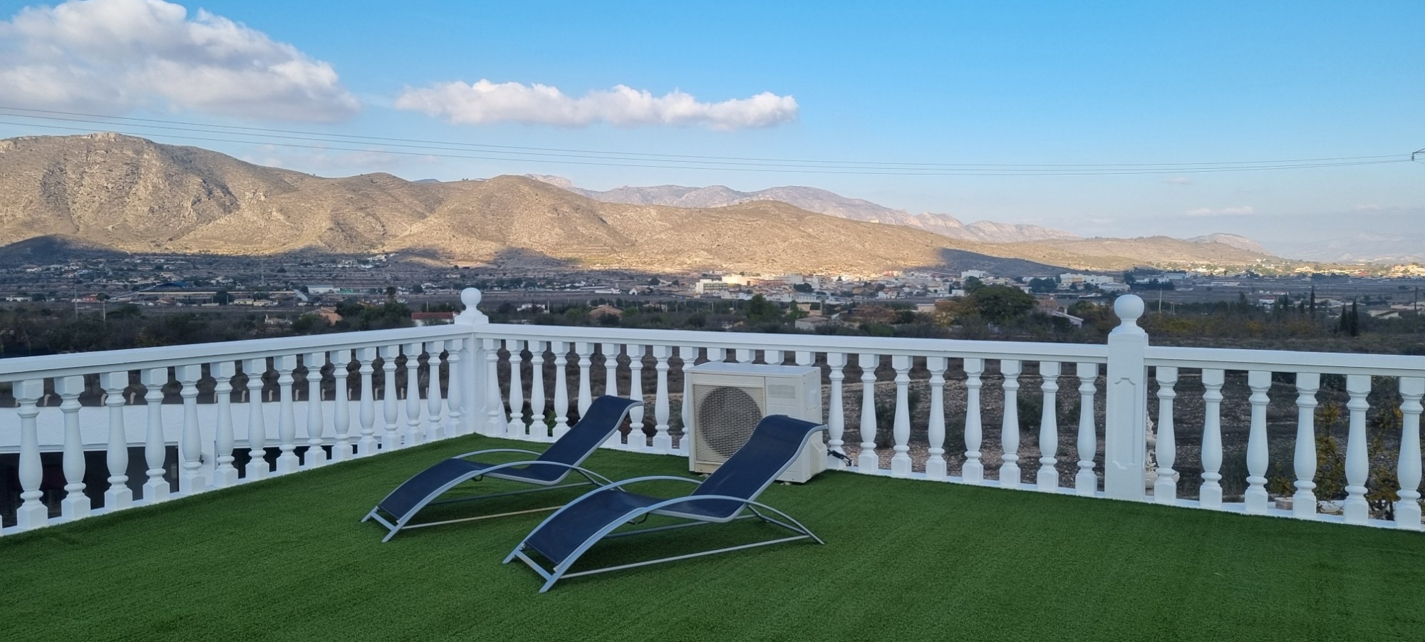 Bathroom in villa for sale in Hondon de los Frailes