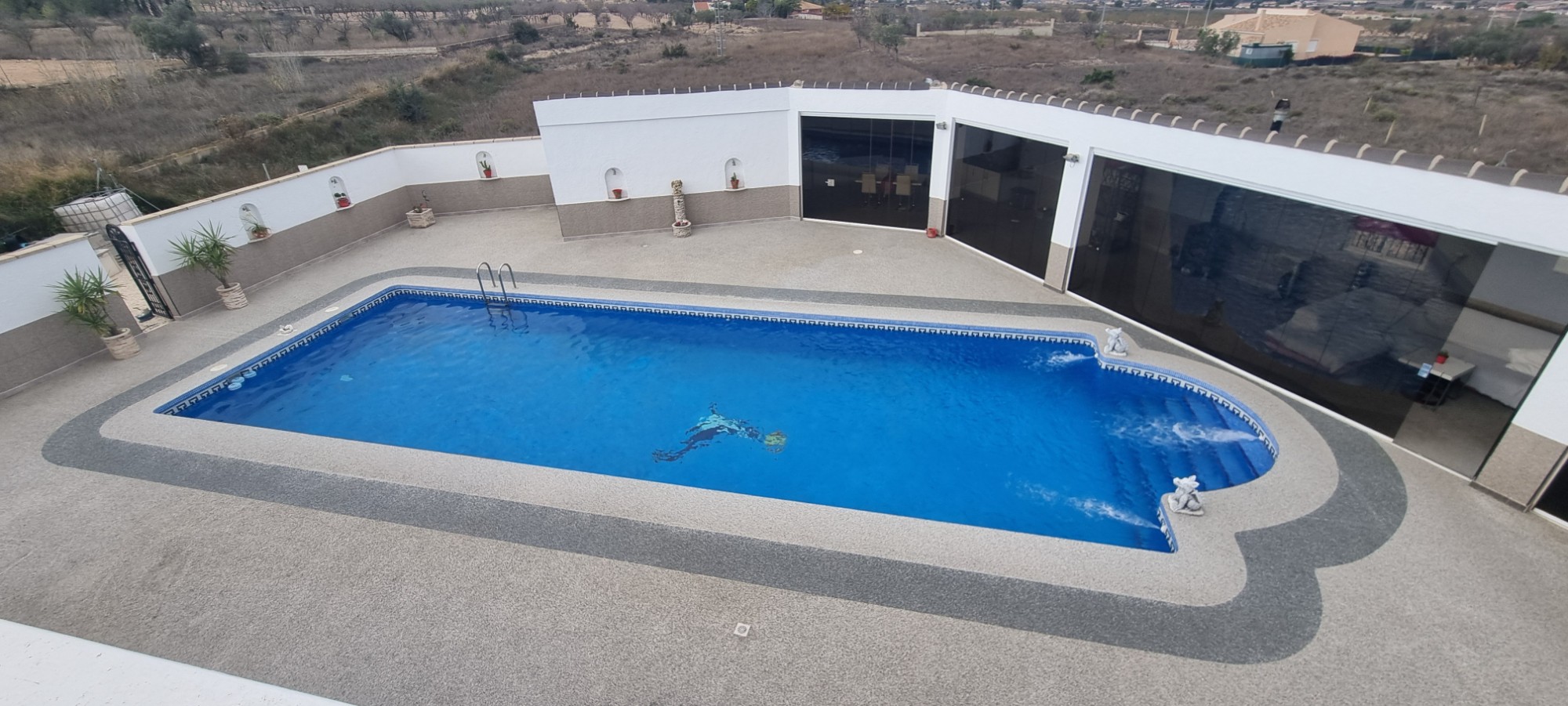 Pool area in villa for sale in Hondon de los Frailes