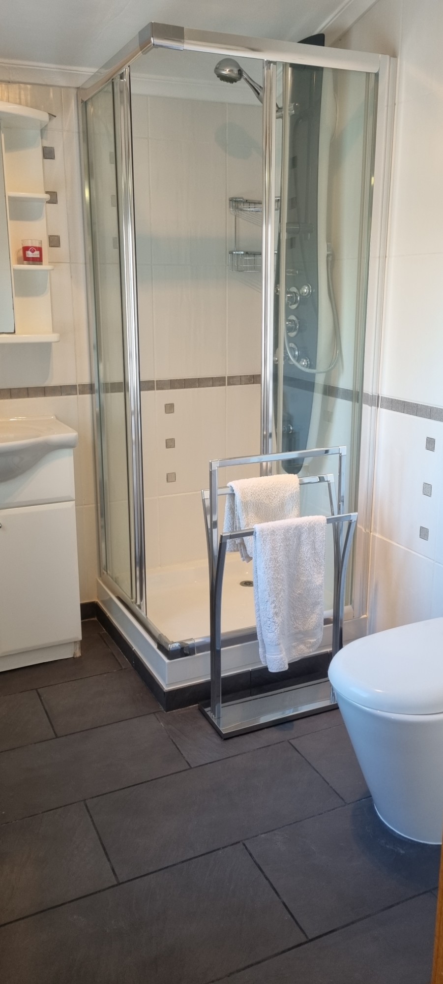 Bedroom in villa for sale in Hondon de los Frailes