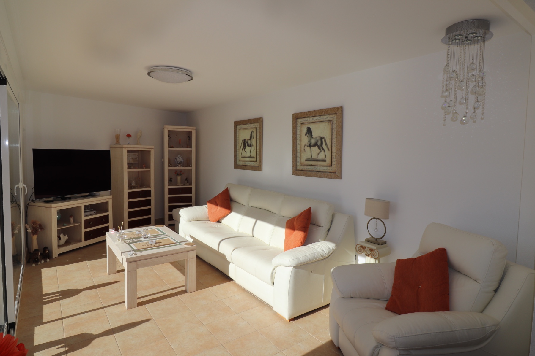 Living room in terraced for sale in Fortuna