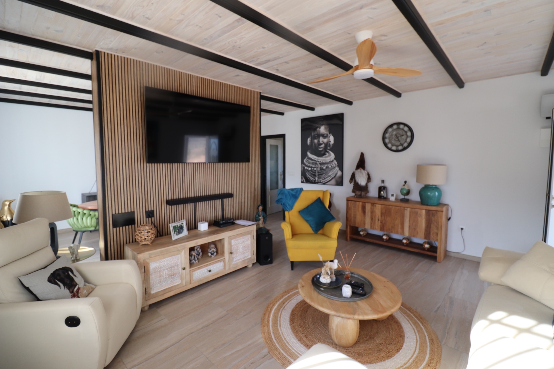 Dining area in villa for sale in La Romana