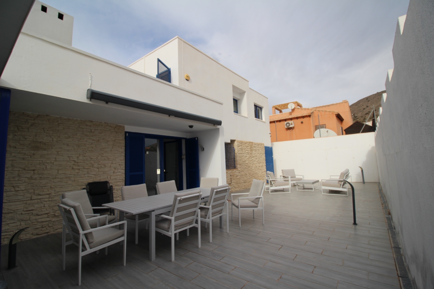 Exterior view in villa for sale in Fortuna