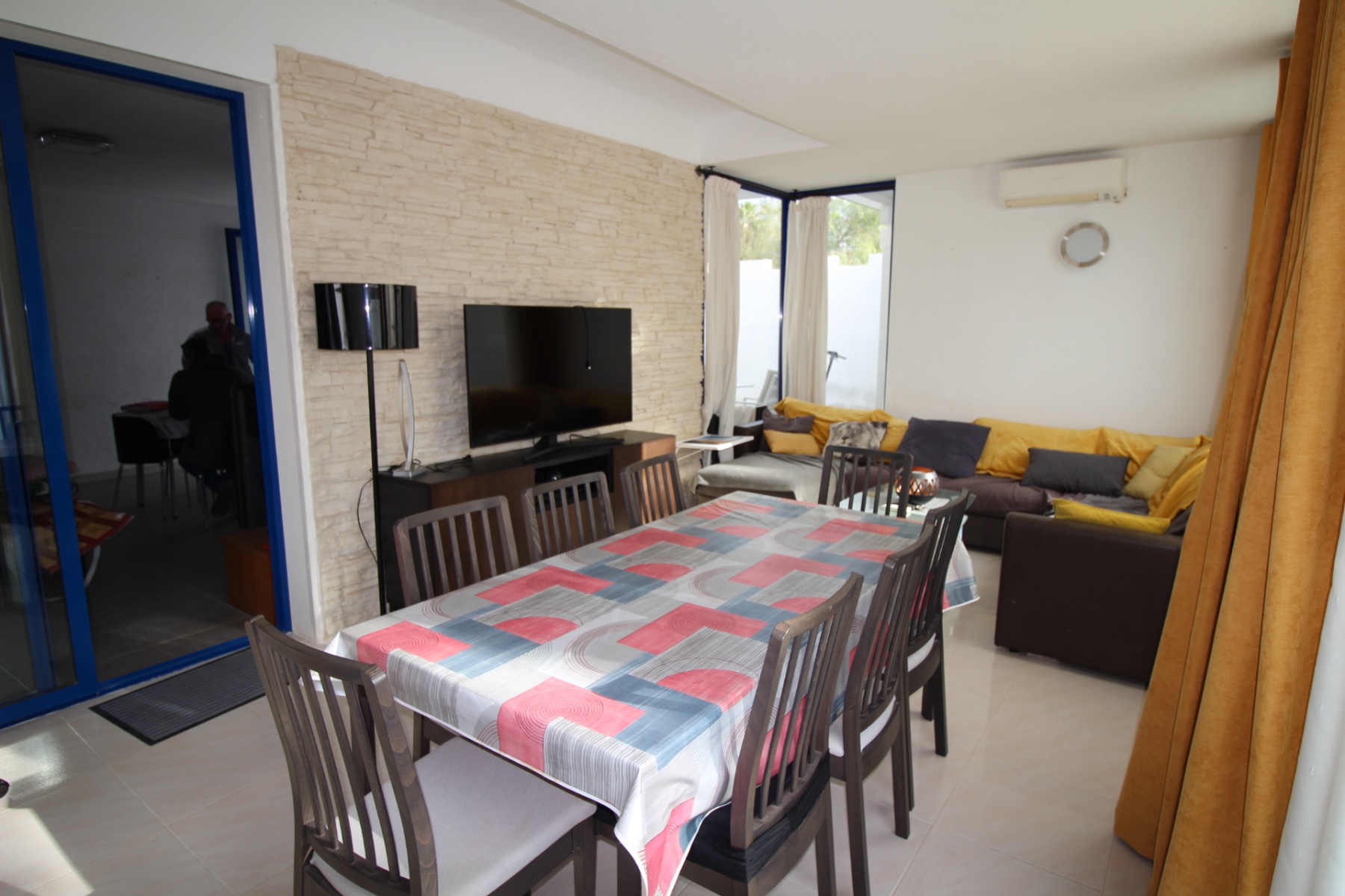 Dining area in villa for sale in Fortuna