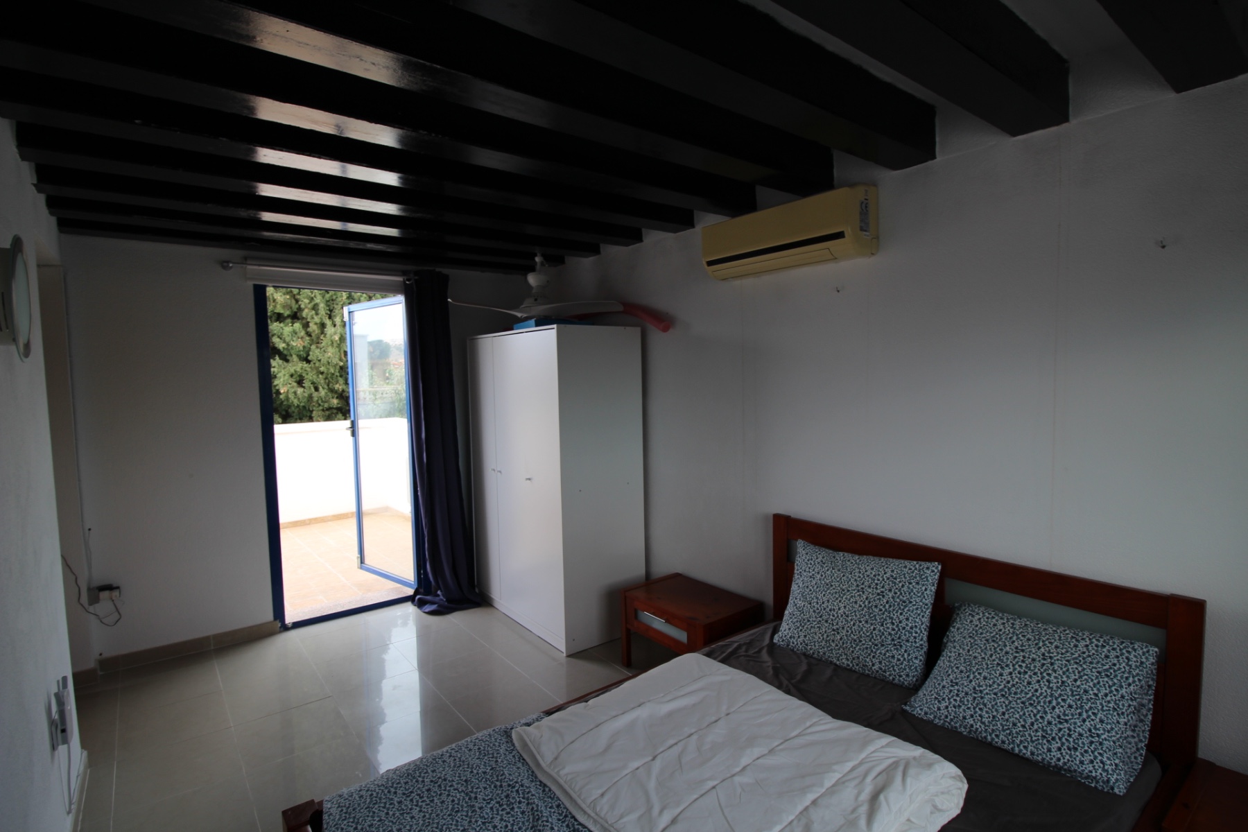 Living room in villa for sale in Fortuna