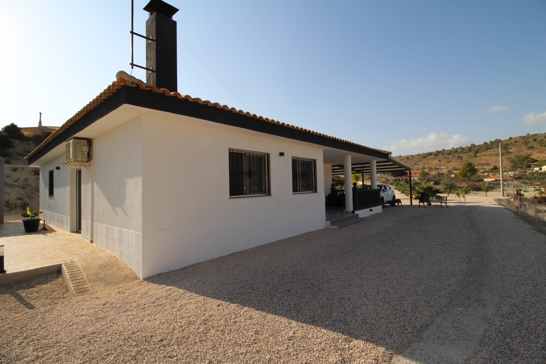 Garden in villa for sale in Fortuna